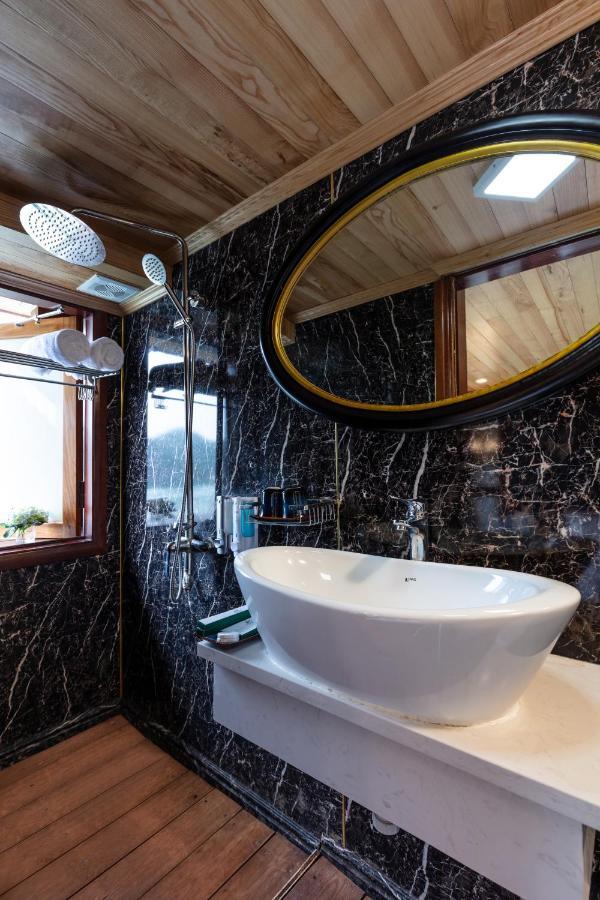 Harmony Boutique Cruises Hotel Ha Long Luaran gambar